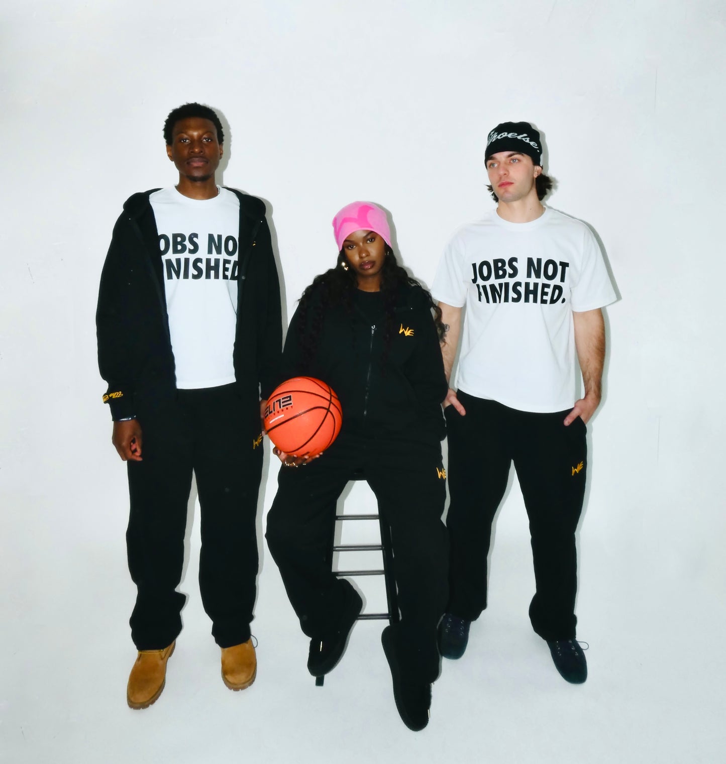WE ESSENTIAL JOGGERS
